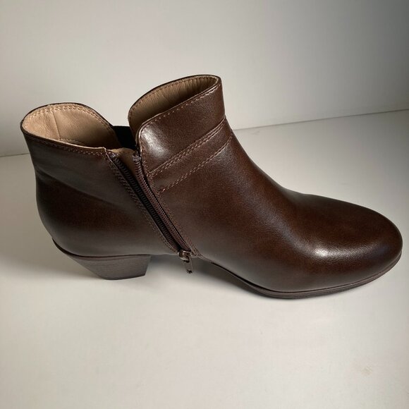 Kim Rogers Odalis Ankle Booties - Picture 2 of 7